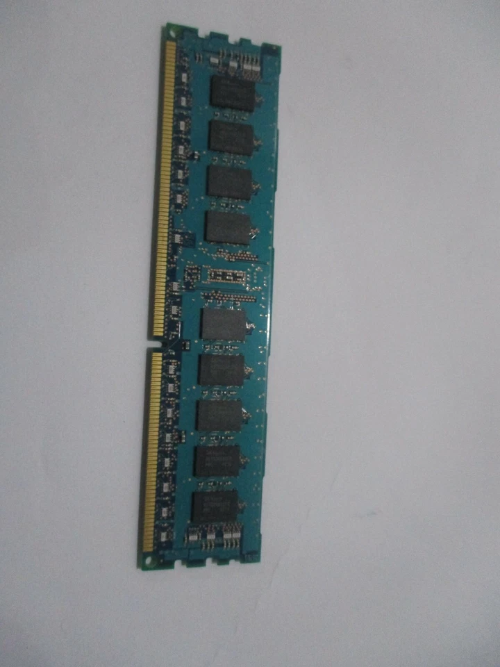 LOT OF 4 Hynix HMT351R7CFR8C-PB 16GB (4x 4GB) DDR3 1600MHz PC3-12800R Server - Image 3 of 3