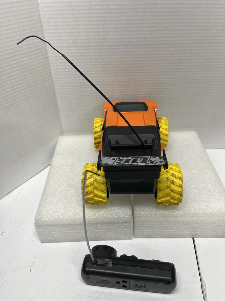 Maisto Race Control Car 116 With Remote - Batterries Included Tested Wotks - Image 3 of 4