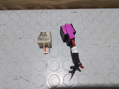 Original generic relay for Audi, VW, SEAT code: 357911253.  [2975.24]