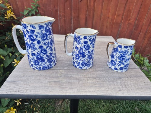 Set Of 3 Vintage Blue And White Delft Glazed Pottery Jugs Gold Rims - Picture 2 of 13