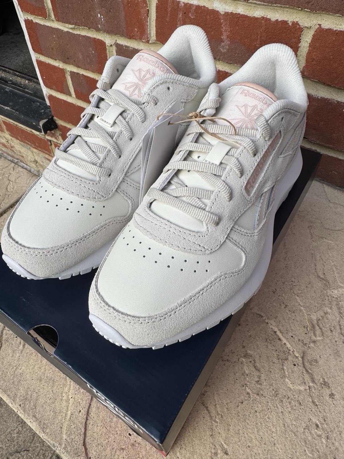 Reebok Classic Leather Running Course - Retro - Size UK3.5 Ladies - RRP£97 BNIB image 3