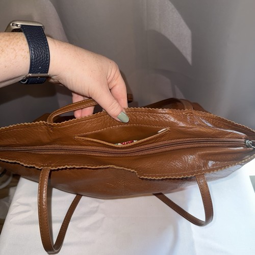 Borsa a tracolla Latico in pelle hobo tote bag borsetta marrone burro pelle morbida - Foto 8 di 12
