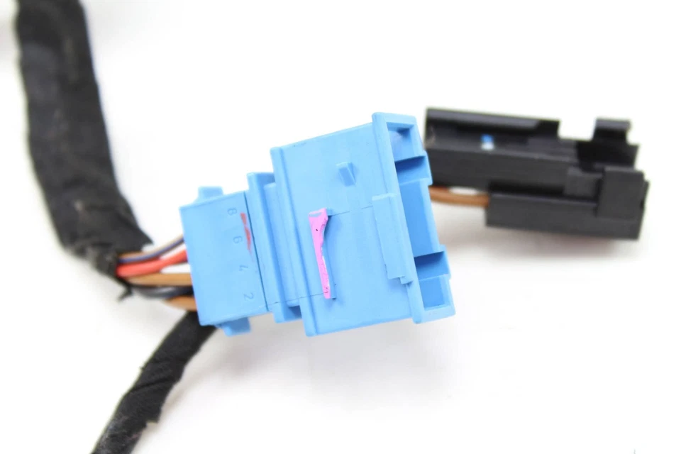 AUDI A8 QUATTRO 2004-2010 - Arnés de cableado asiento delantero izquierdo 4E1971384B Foto 2 de 4