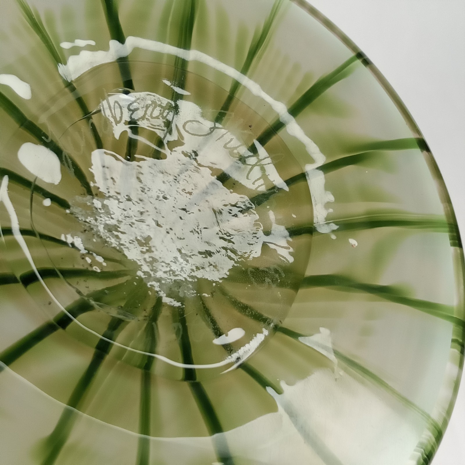 Lundberg Studios Glass Vase Green Gold Iridescent Feather Magnolia Flared Signed