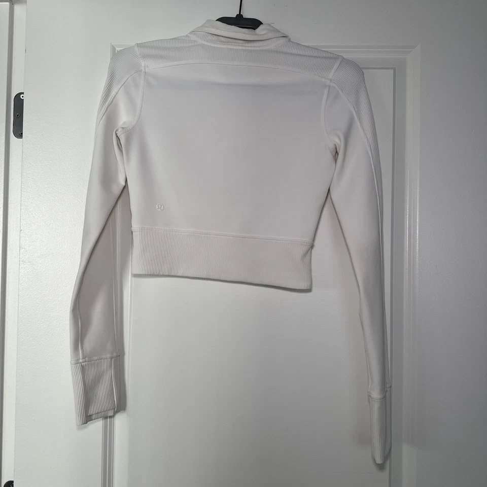 Lululemon Women's Cropped Quarter-Zip White Longsleeve Size 4 Thumb Holes - Image 2 of 2