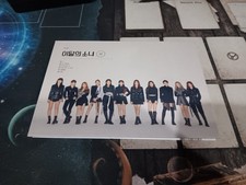Loona  album version b used good condition no photocards