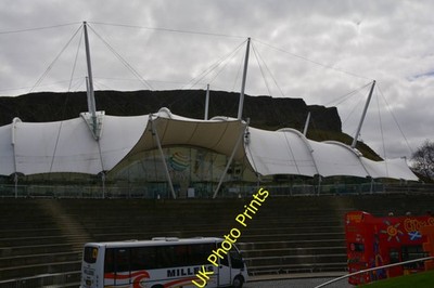 Foto A2 Edinburgh : Dynamic Earth Das Gebäude 's Struktur besteht aus c2016