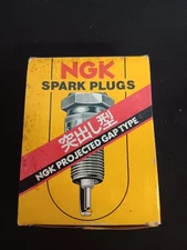 NGK sparkplugs ZGR5A  STOCK NO.5839 MADE IN NAGOYA JAPAN (BMW)