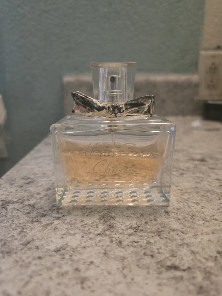 Miss Dior Cherie por Christian Dior eau de parfum spray 3,4 oz - 100 ml 2007 fórmula vintage Foto 2 de 4