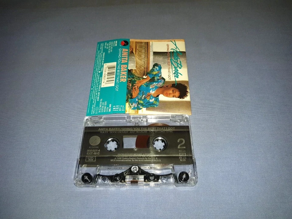 ANITA BAKER GIVING YOU THE BEST THAT I GOT CASSETTE TAPE ALBUM - Image 2 of 2