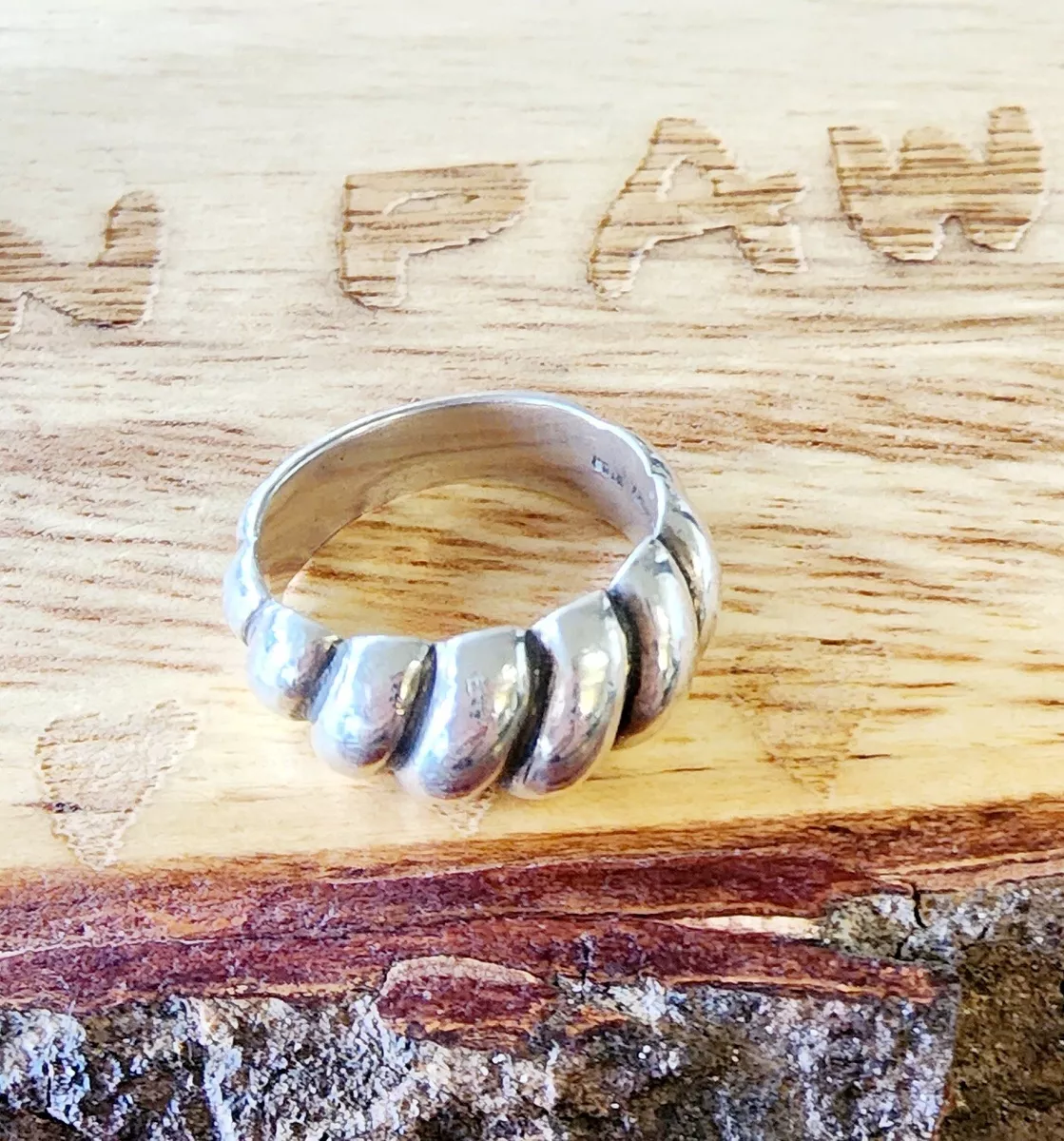 Retired James Avery Scallop Dome Ring Size 5 eBay