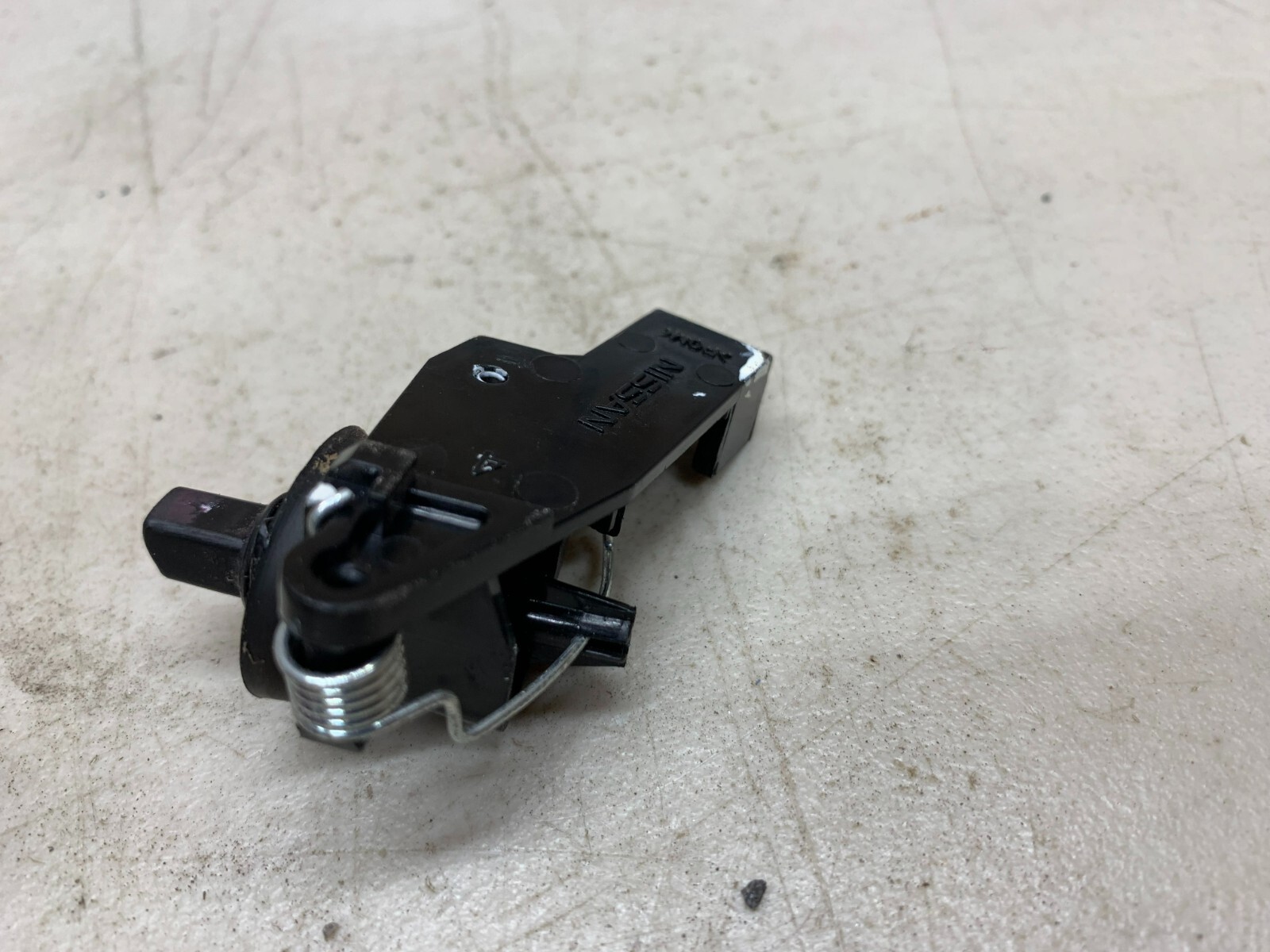 20162019 Nissan Sentra Fuel Filler Door Open Release Lock Latch