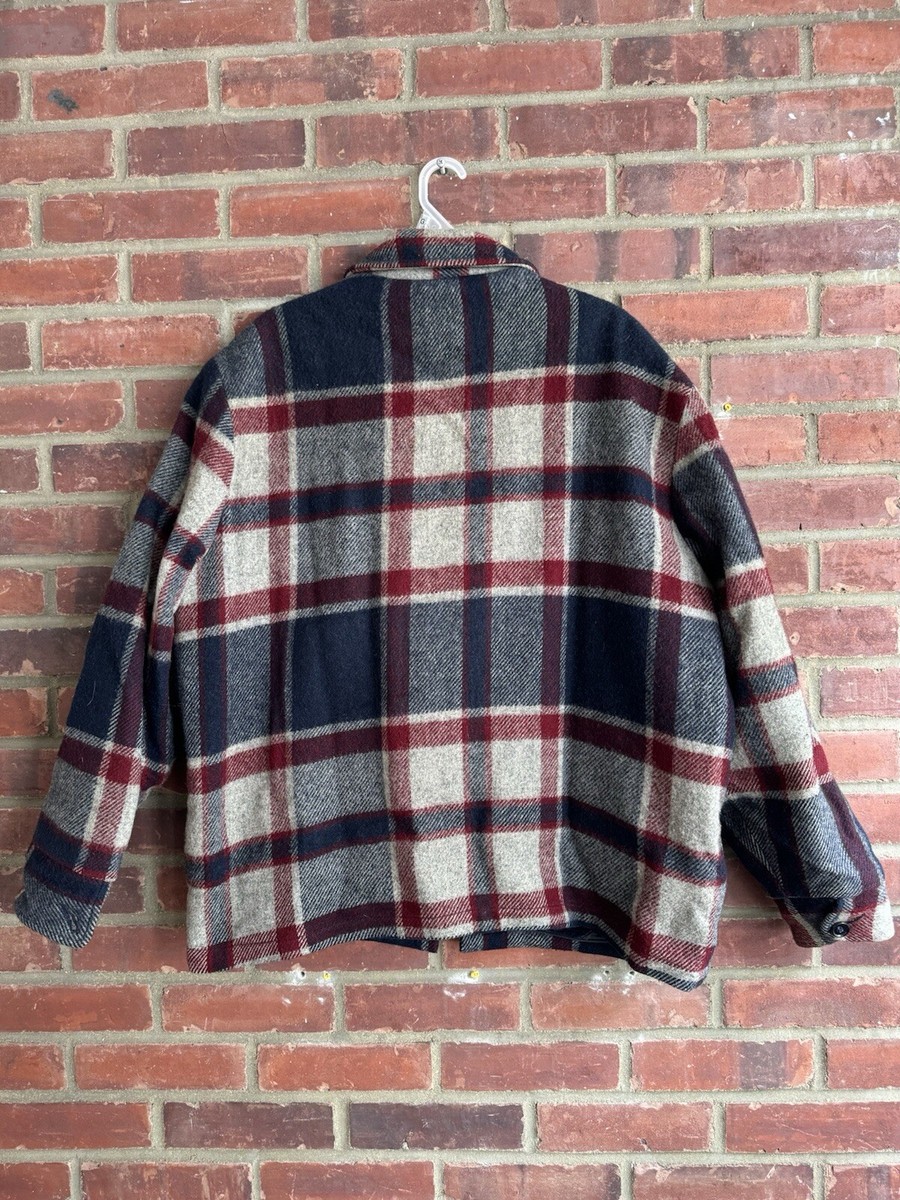 Vintage 1960s Woolrich Men's Full Zip Fleece Lined Plaid Vintage 1960s Woolrich Men's Full Zip Fleece Lined Plaid