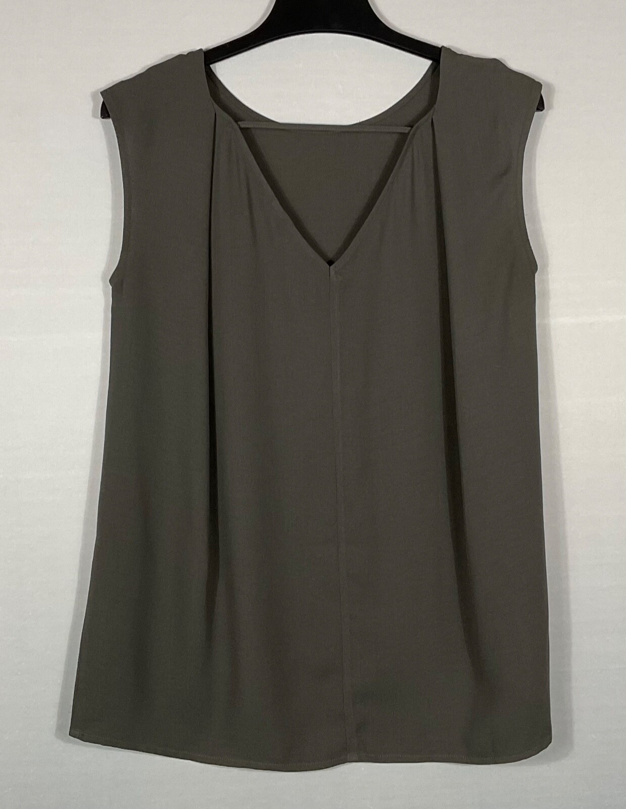 Halogen Tank Top Womens XS Gray V-Neck Keyhole Pleated Hi low Hem Sleeveless