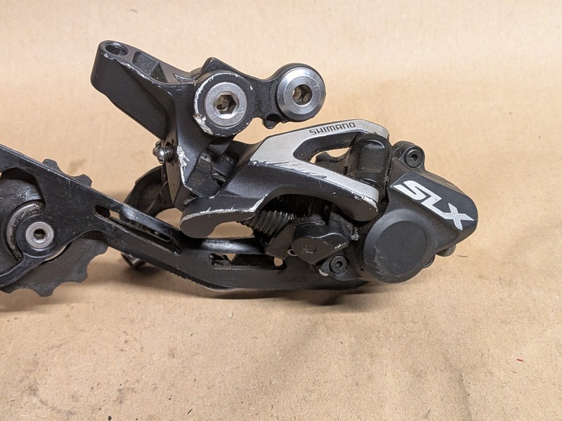 Shimano SLX RD-M7000 Rear Derailleur Long Cage sku0423