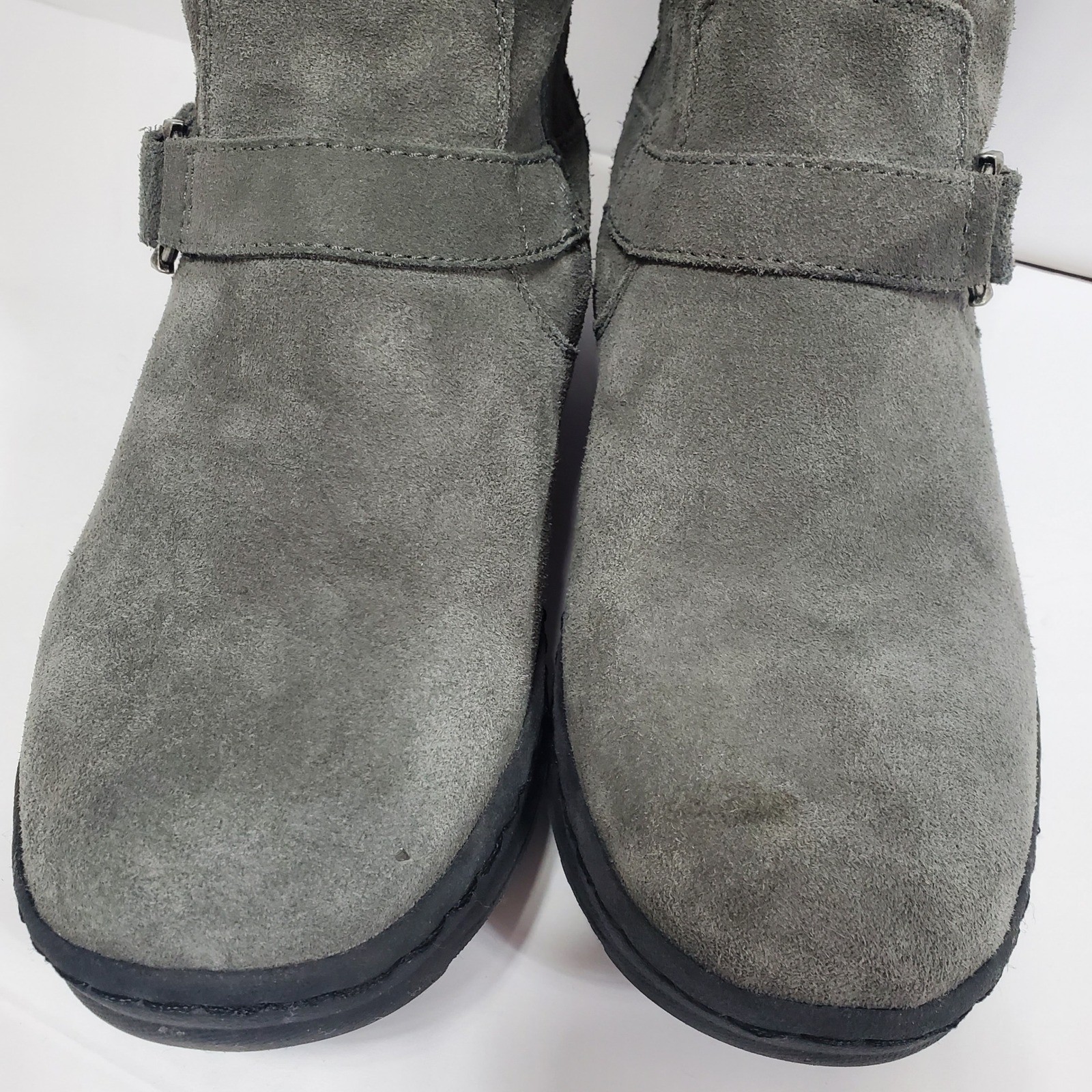 Baretraps Womens 9 Gray Suede Knit Cuff Boots Side Zip Buckle Detail Winter Warm