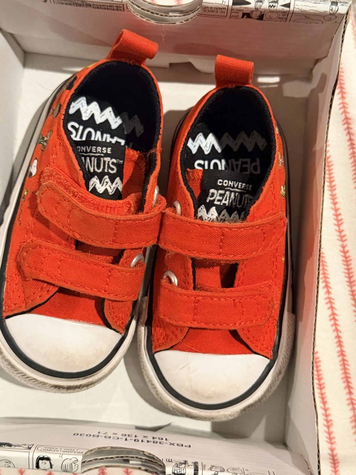 Converse Chuck Taylor All Star Peanuts Sneaker Red Infant Size 4