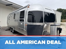 2027 Airstream Flying Cloud 27FBT