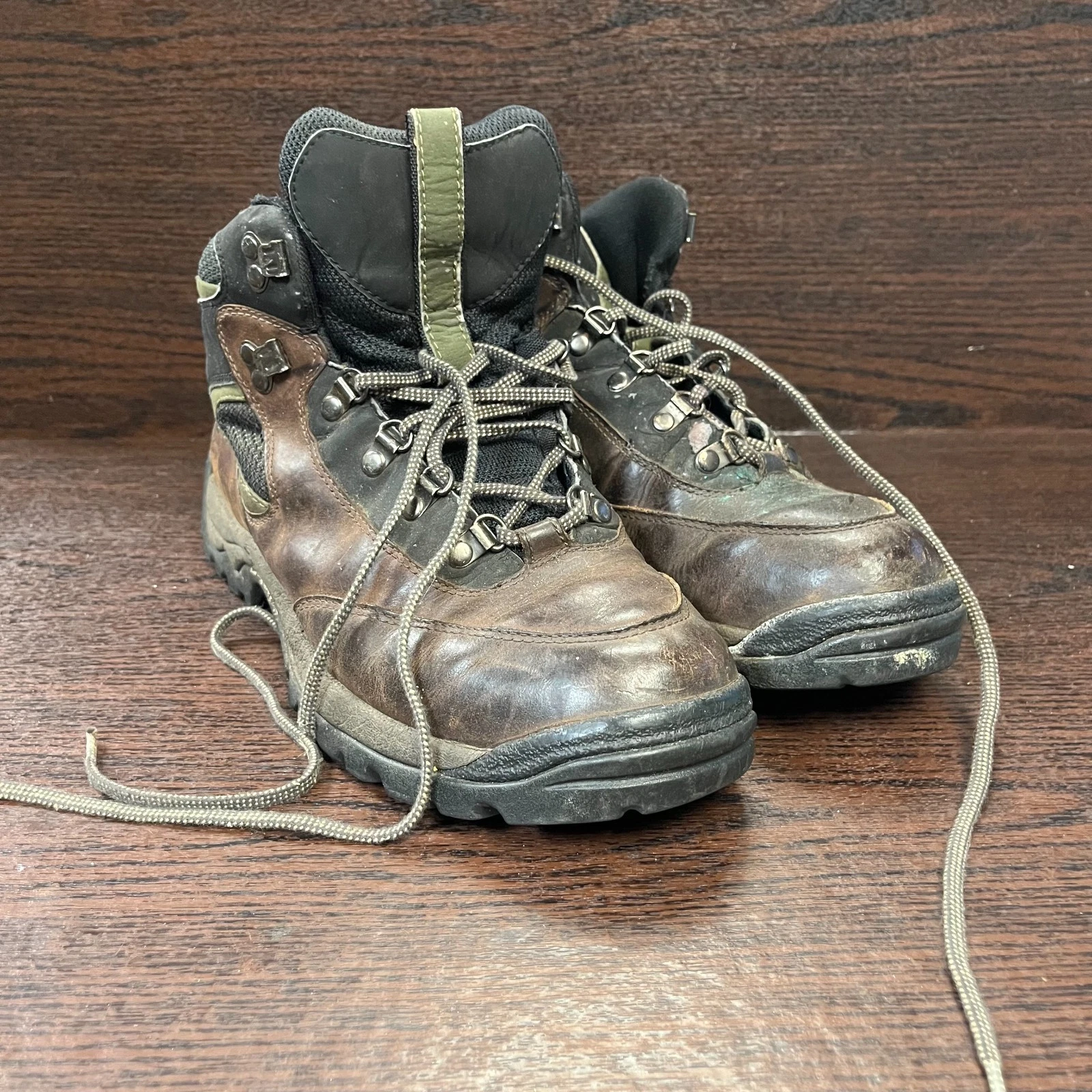 Timberland Men's Shoes Hiking Boots Size 11M Leather Waterproof Trail Work 86106