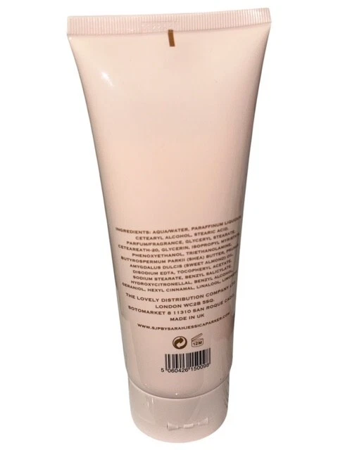 Loção Corporal Macia Sarah Jessica Parker Lovely ~ 6,7 oz/200 ml NOVA - Imagem 2 de 3