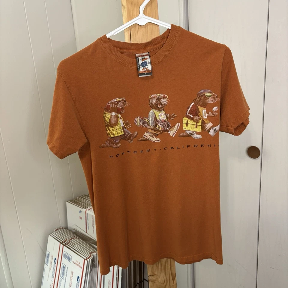 The Duck Co Beaver Graphic Tshirt Tee Monterey California Size Small - Image 2 of 4