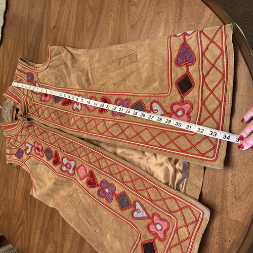 Vintage Adrienne Landau lange Wildleder bestickte Weste Boho Festival Hippie Tribal - Bild 10 von 14