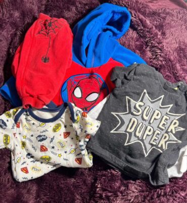 Superhelden Konvolut George 3-6 Monate Marvel DC Cosplay Geek Spider-Man TOP Zustand