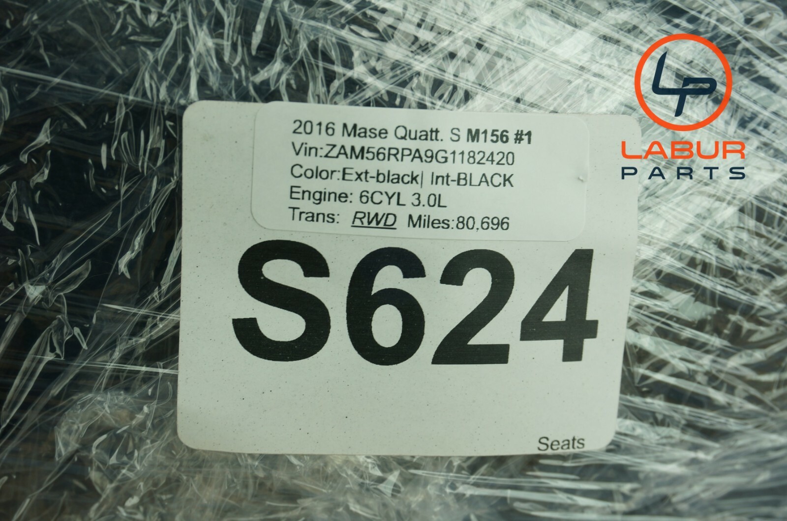 M156 Maserati 14-17 Quattroporte Front Right Upper Back Rest Black S624