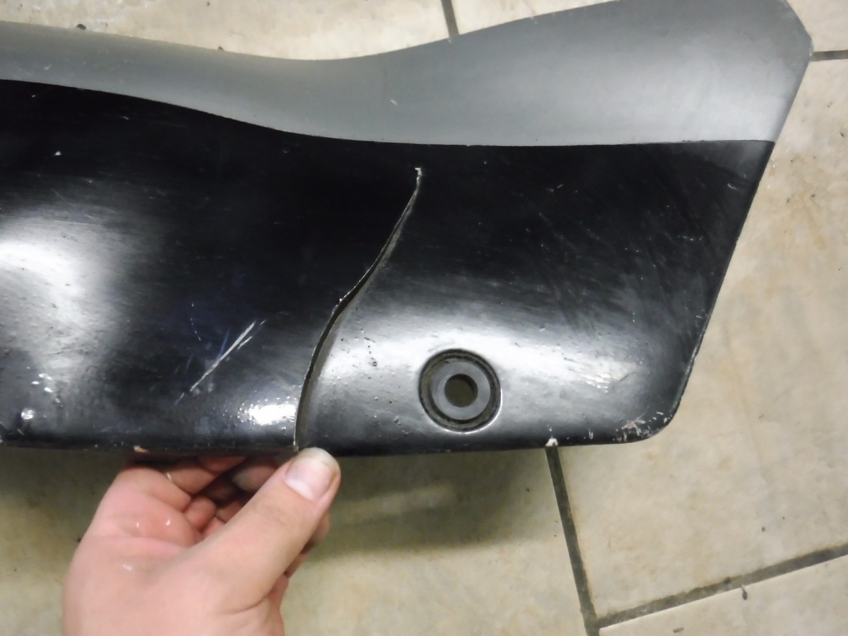 86 87 88 Yamaha FZ600 Left Side Cover Tail Fairing Cowl Panel 43X