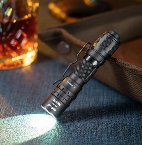 Linterna LED Weltool T1Pro V3 AA/14500 600 lúmenes EDC mini luz táctica 313 m - Imagen 17 de 29