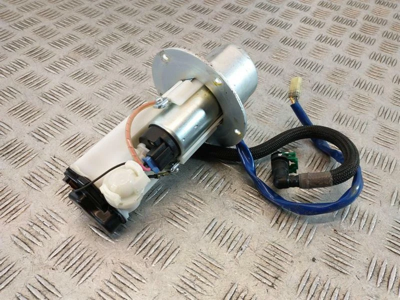 Bomba de combustible Kawasaki Z800 (2013-17) Foto 2 de 4