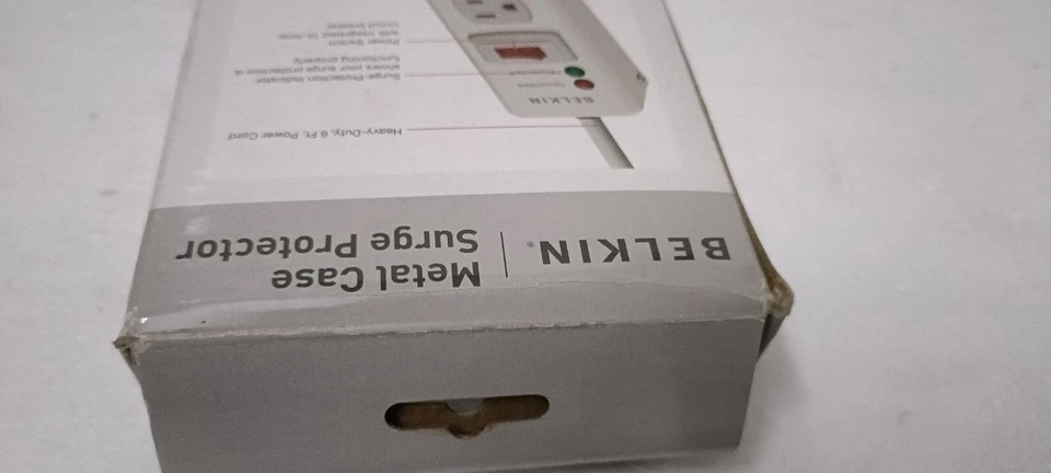 Belkin 6-Outlet Support Mural Maison Séries Surge Suppresseur F9H620-06-MTL - Photo 4/4