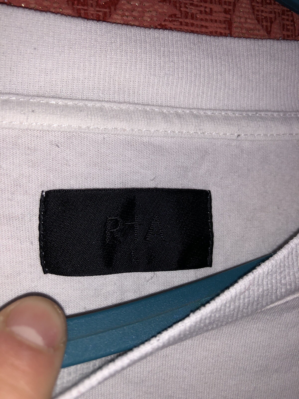 Picture 5 of 12
