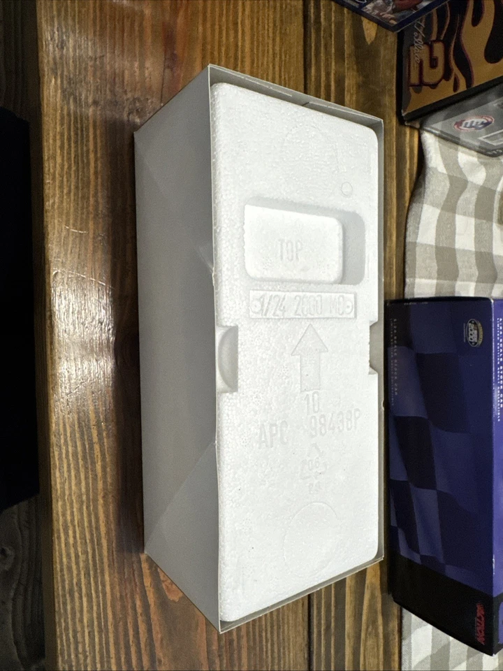 动作迈克尔·霍利根海岸警卫 #25 Jerry Nadeau:1/24 比例 2000 蒙特卡罗 — 第 4/4 张图片