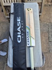 Chase Short Handle Finest English Willow R1 Finback & Case