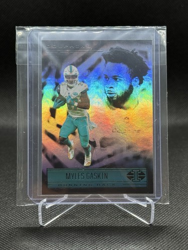2021 Panini Illusions - #56 Myles Gaskin - Picture 3 of 4