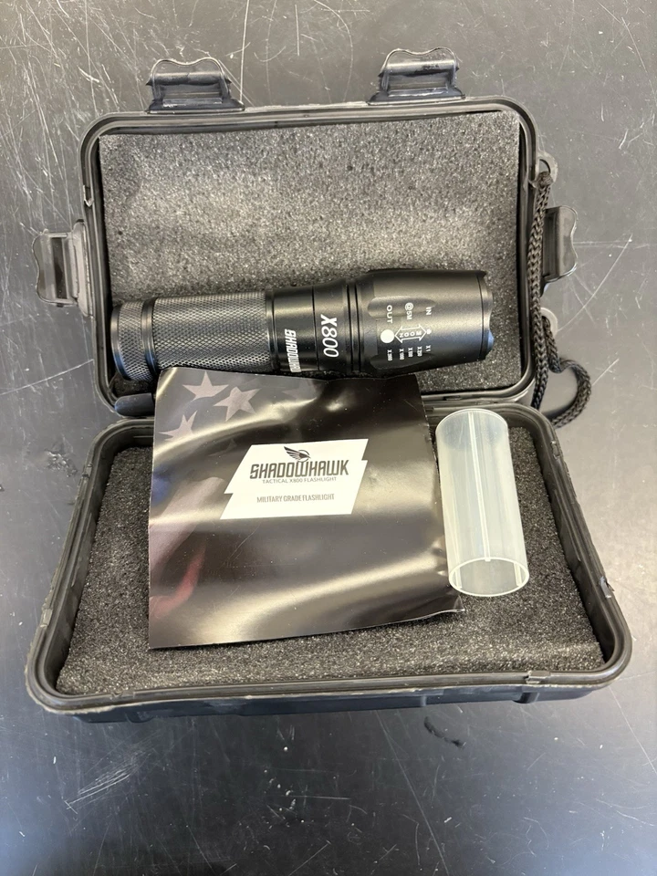 Shadowhawk Tactical Striking Telescopic ZOOM Flashlight X800 & Case & Batteries. - Image 2 of 4