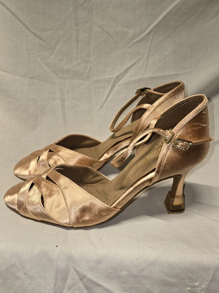 Supadance '1531' In Blush Satin. Elegant Satin Strappy Heels with Buckle Closure - Image 4 of 4