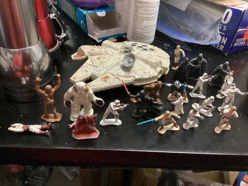 Vintage Lot Of 20 LFL Star Wars Micro Mini Figures Die Cast Metal 1982 + falcon