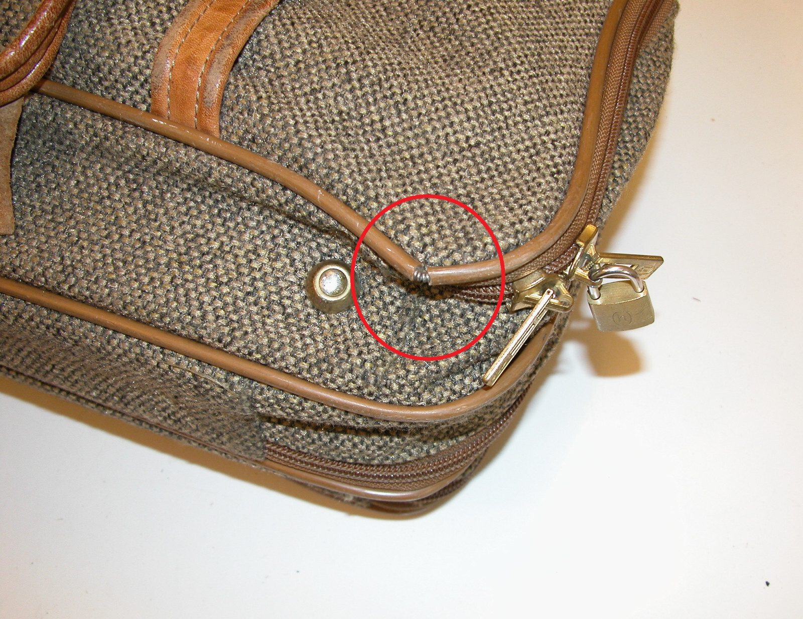 Hartmann Tan Tweed & Leather 3-Piece Carry-on Set; SuitCase, Duffel, Garment Bag