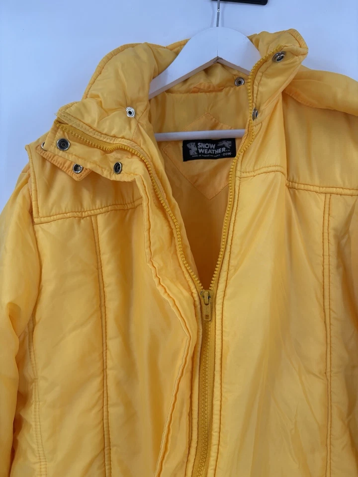 Snow Weather Vintage Puffer Coat Womens 20W Yellow Zip Hooded Nylon Insulated - Image 3 of 4