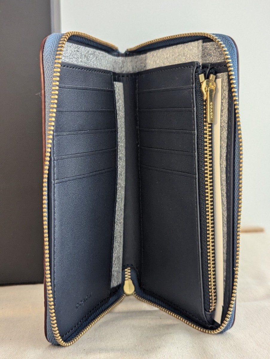 chiiiibag Zip Around Wallet 美品 Coach Medium Zip Around Wallet with Cherry Print in Washed