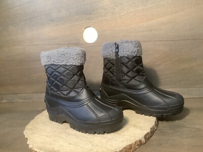 QUILTED BOOTIE BY COMFORTEASE BLAIR NAVY OR BLACK SIZE 6 WIDE WIDTH NEW 