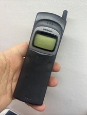 Nokia 8110i NHE-6BM Banana Matrix Phone 1990s Vintage power on