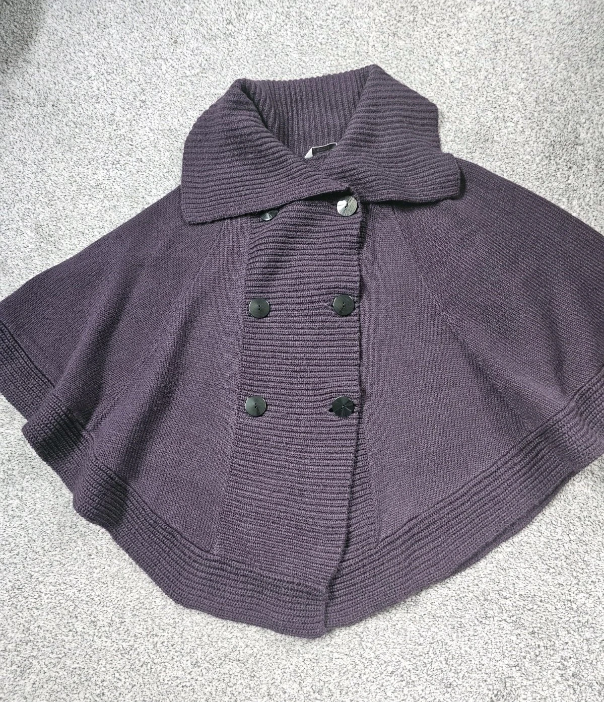 M&S Knit Poncho One Size Purple Button Front Acrylic Chunky Knit Classic