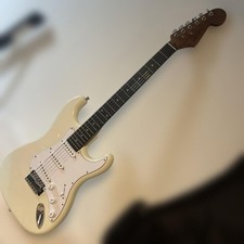 Busker's BST Standard ST-Style Roasted Maple Electric Guitar