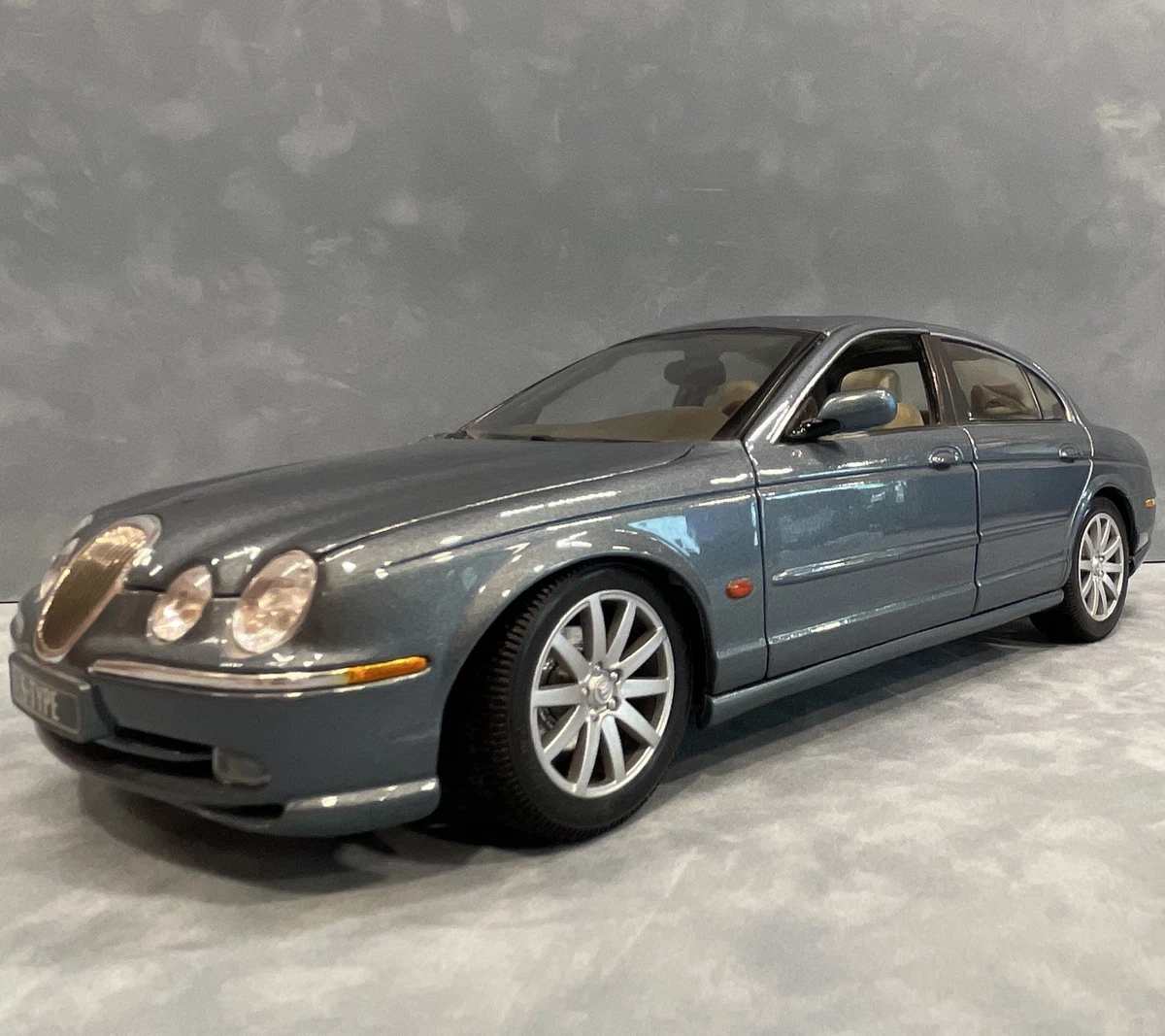 Maisto Jaguar 1:18 Diecast & Toy Vehicles for sale | eBay