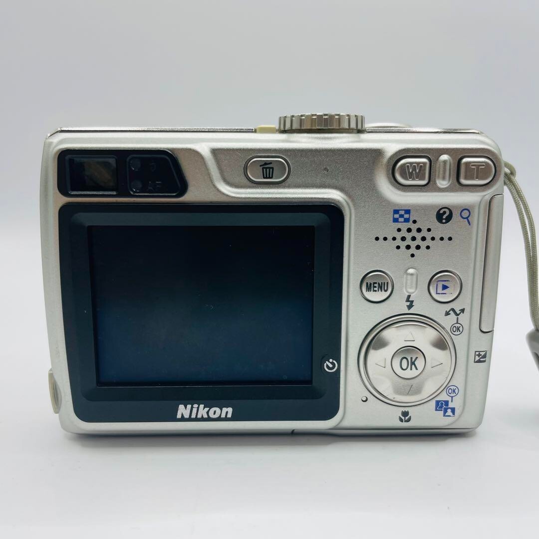 Nikon COOLPIX 7900 old compact digital camera From Japan Used