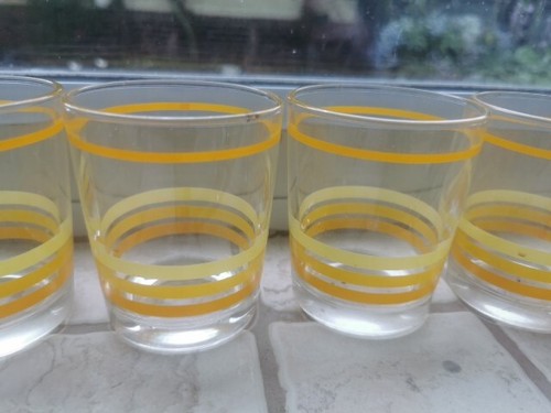 small Tumbler drinking glasses mid century Multicoloured stripey Vintage X10 - Picture 6 of 8