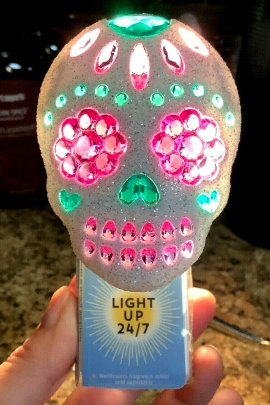 Bath & Body Works Halloween Glitter Sugar Skull Nightlight Plug In